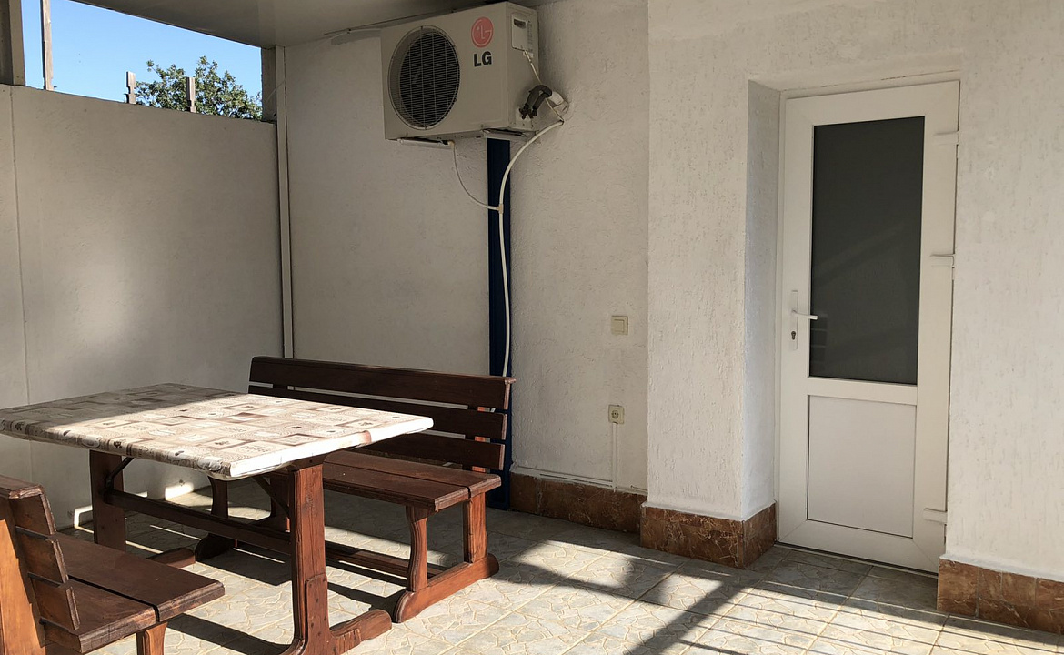 Двухэтажные апартаменты. Гостевой дом АнНи. Гаспра