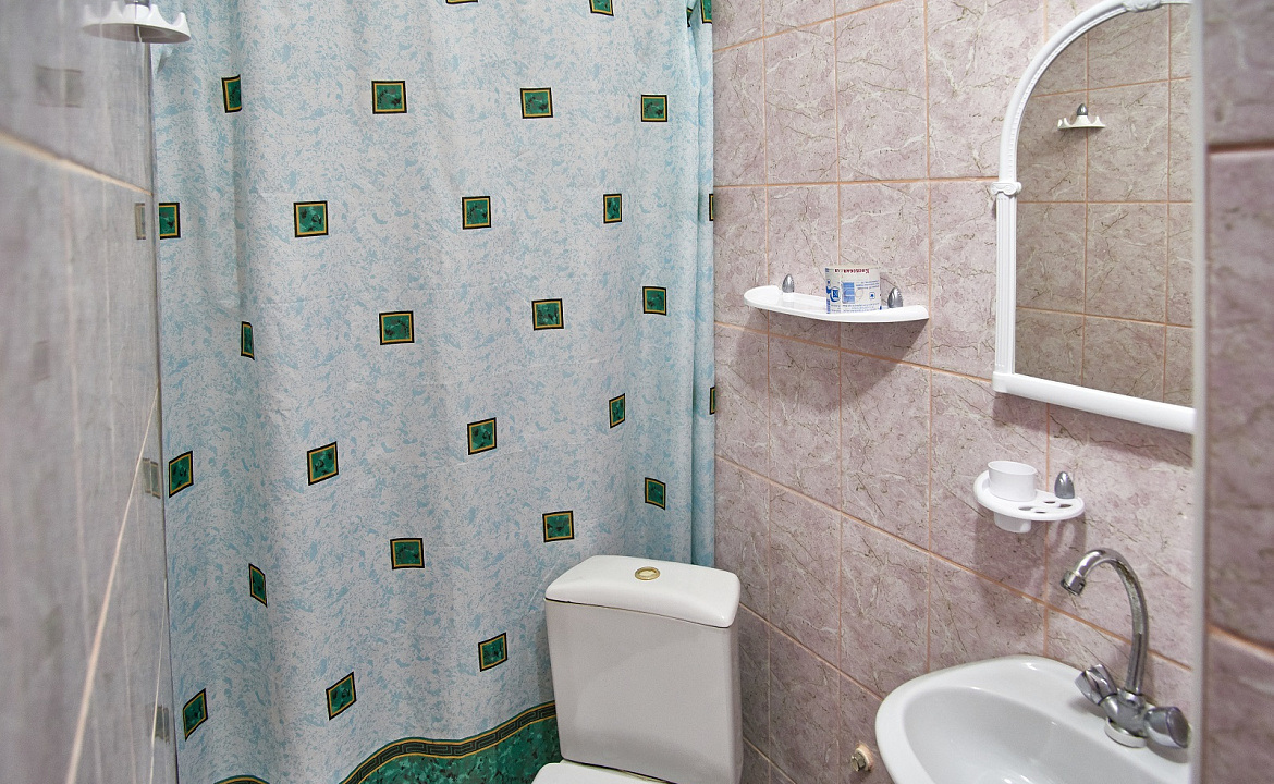 СТАНДАРТ 3Х МЕСТНЫЙ НОМЕР БЕЗ БАЛКОНА КОРПУС №2, 1 ЭТАЖ. База отдыха "Ока". Благовещенская