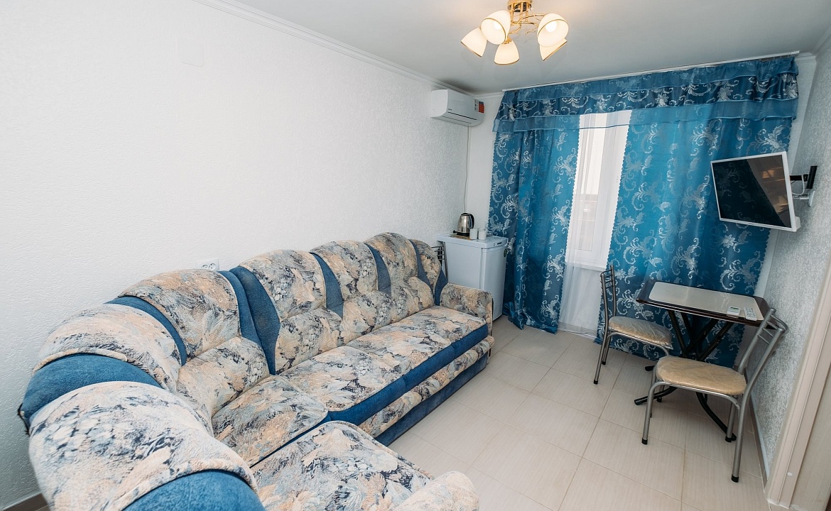 Четырехместный (двухкомнатный номер). Частный сектор Комнаты в центре Анапы. Анапа