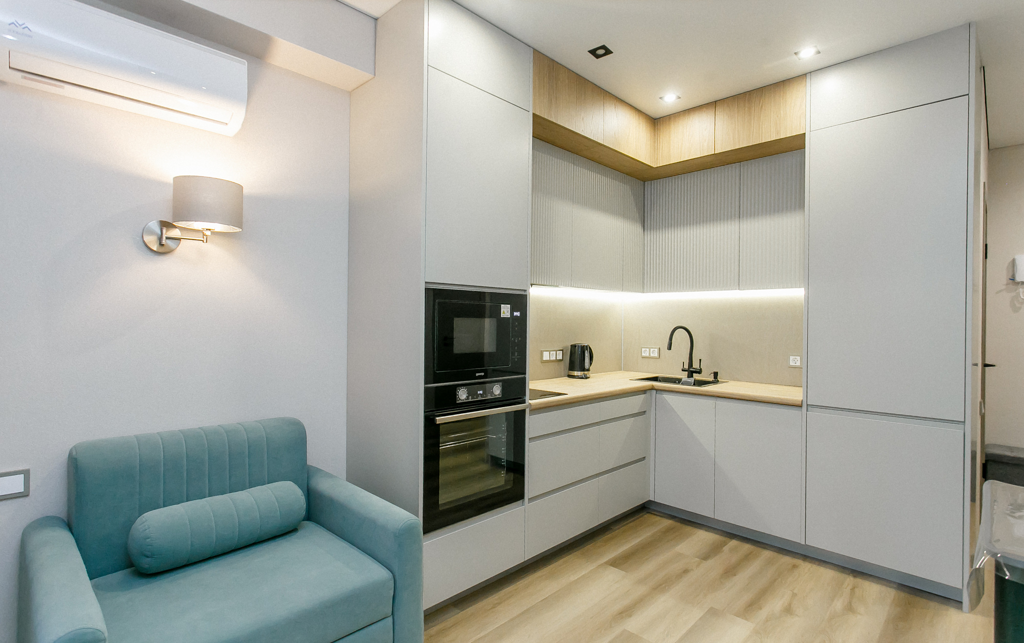 . Квартира в многоквартирном доме Современный апартамент на первой береговой. Дагомыс