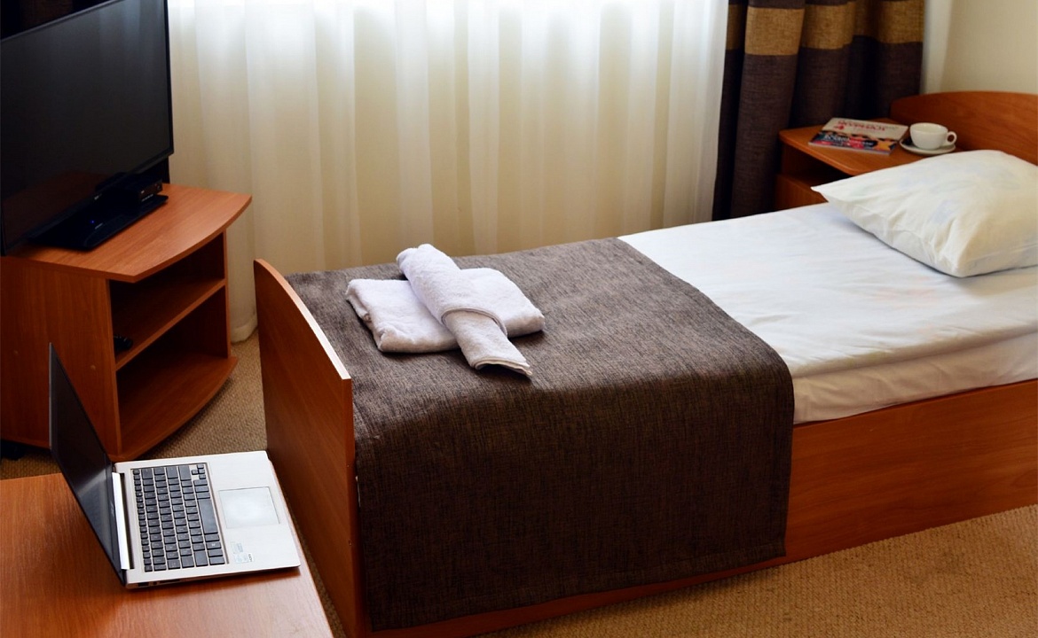 SINGLE. Отель "Grand Astoria". Феодосия