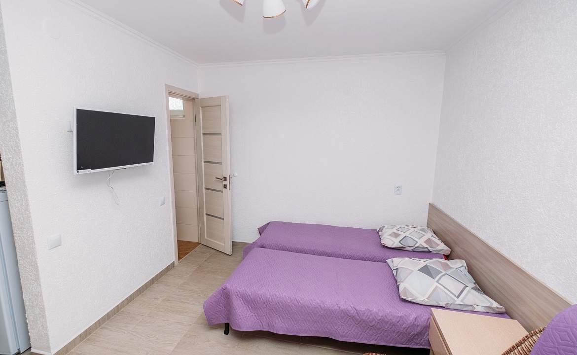 Трехместный номер с кухней. Частный сектор Комнаты в центре Анапы. Анапа