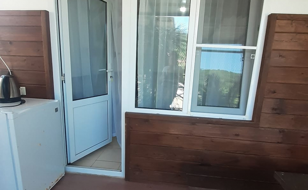 3-х местный номер Стандарт. "Бунгало". Пицунда