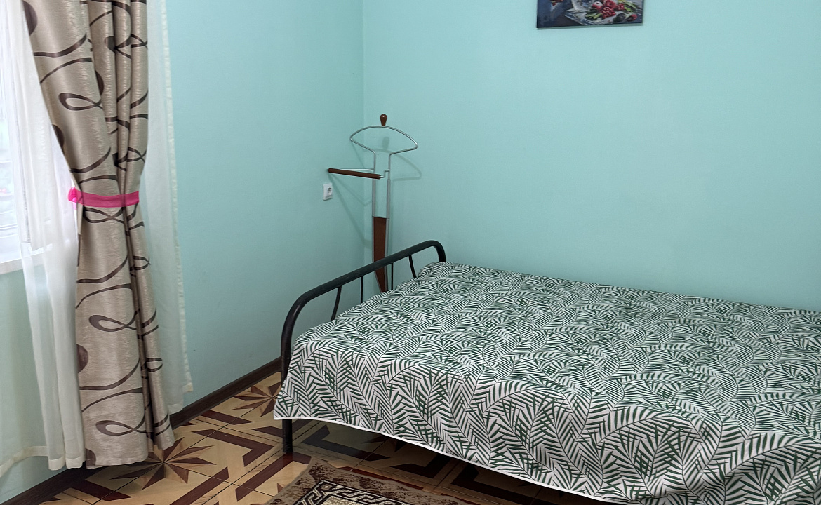 Семейный 2-х комнатный 2-ой этаж. Гостевой дом "Пантера". Гагра