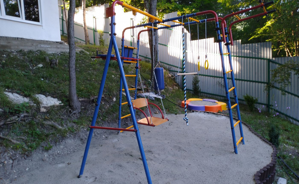 Дом под-ключ №2. "Вилла и Бревенчатые дома в лесу" . Туапсе