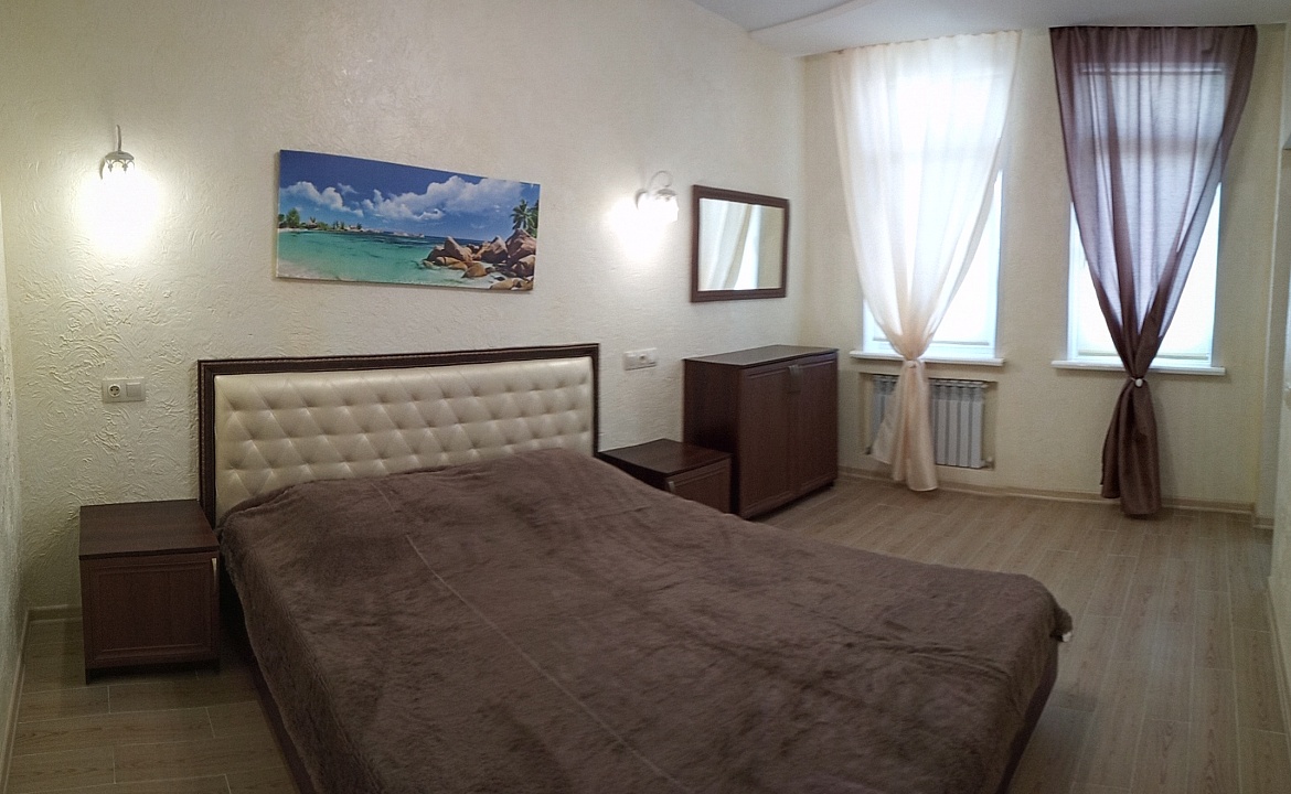 Трехкомнатный номер с балконом «Люкс/Luxe». Гостевой дом  Vega. Заозерное Трехкомнатный номер с балконом «Люкс/Luxe». Гостевой дом  Vega. Заозерное