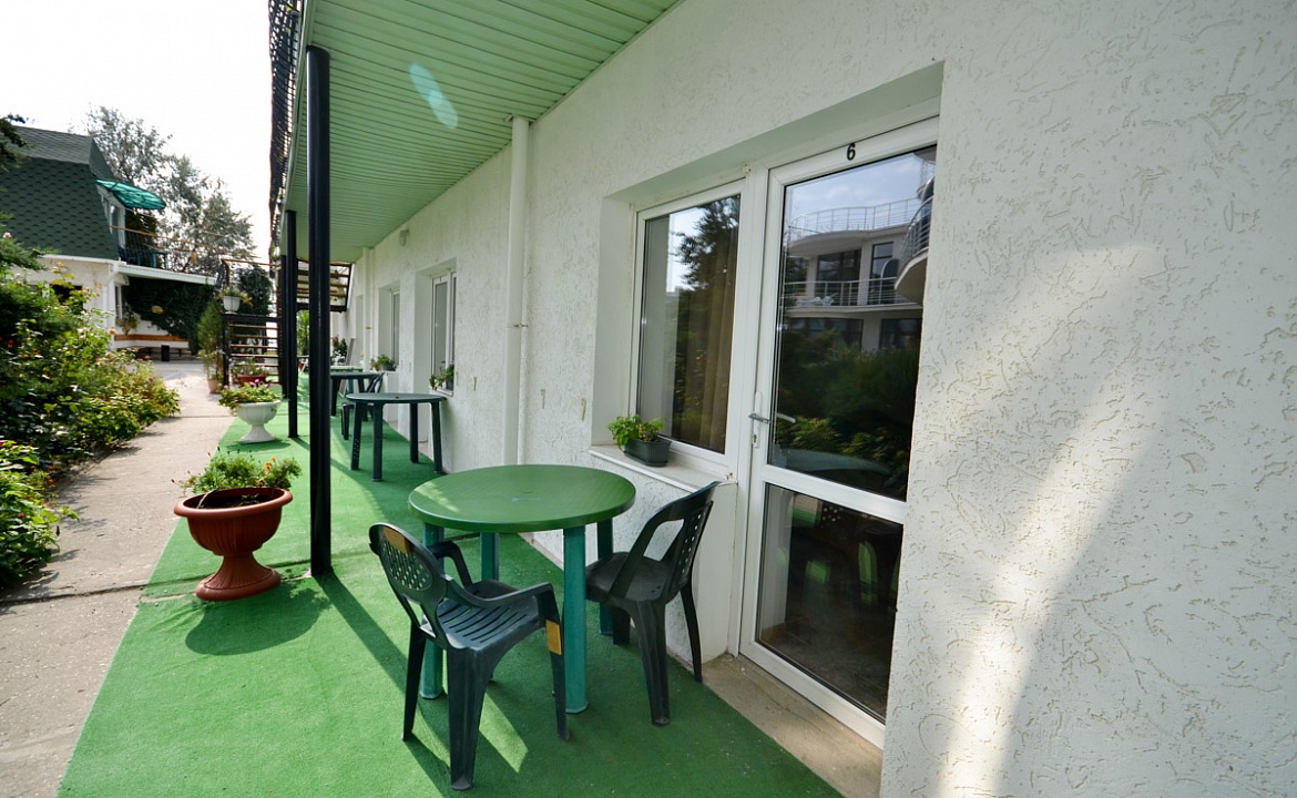 2-х местный эконом. Гостиница "Риека". Орджоникидзе