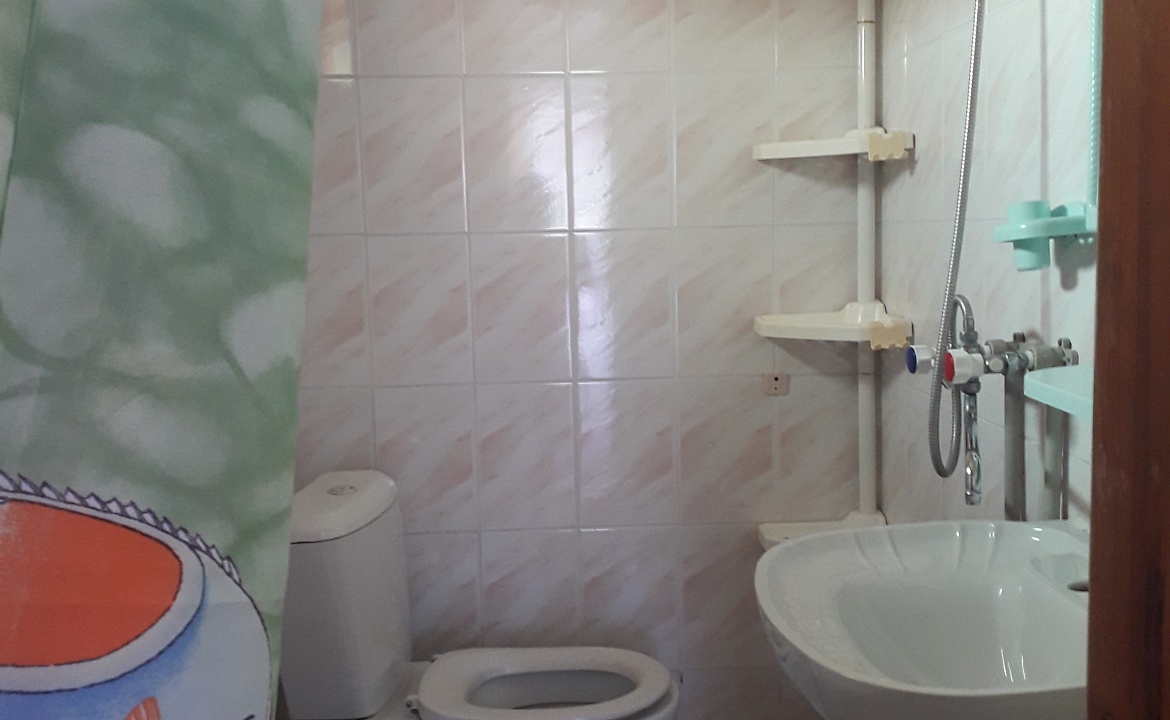 4х местный семейный КОМФОРТ, ребенок до 5лет бесплатно. Гостевой дом МОРЕ с бассейном и баней. Джубга