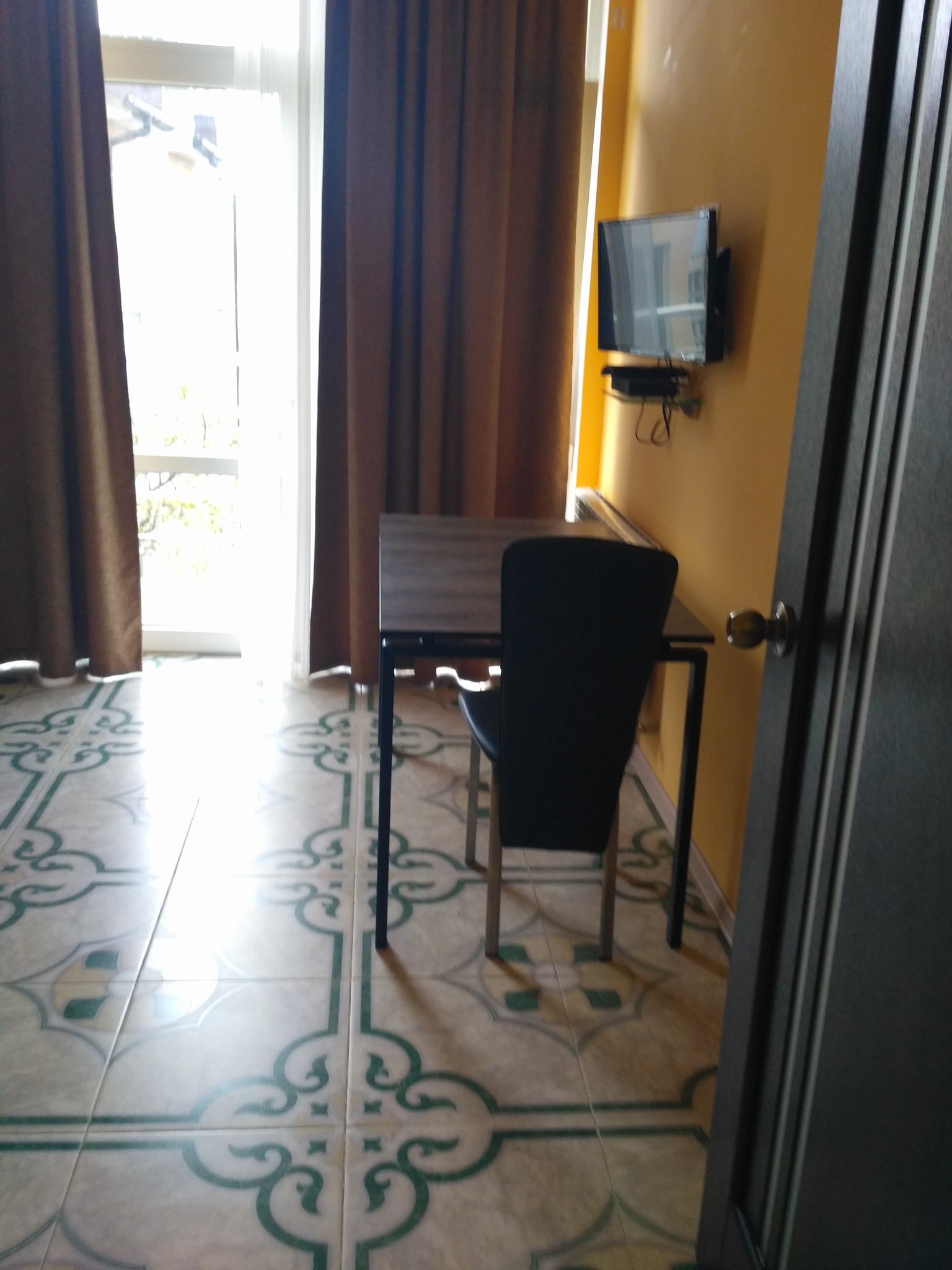 . Гостевой дом на Маратовской. Гаспра