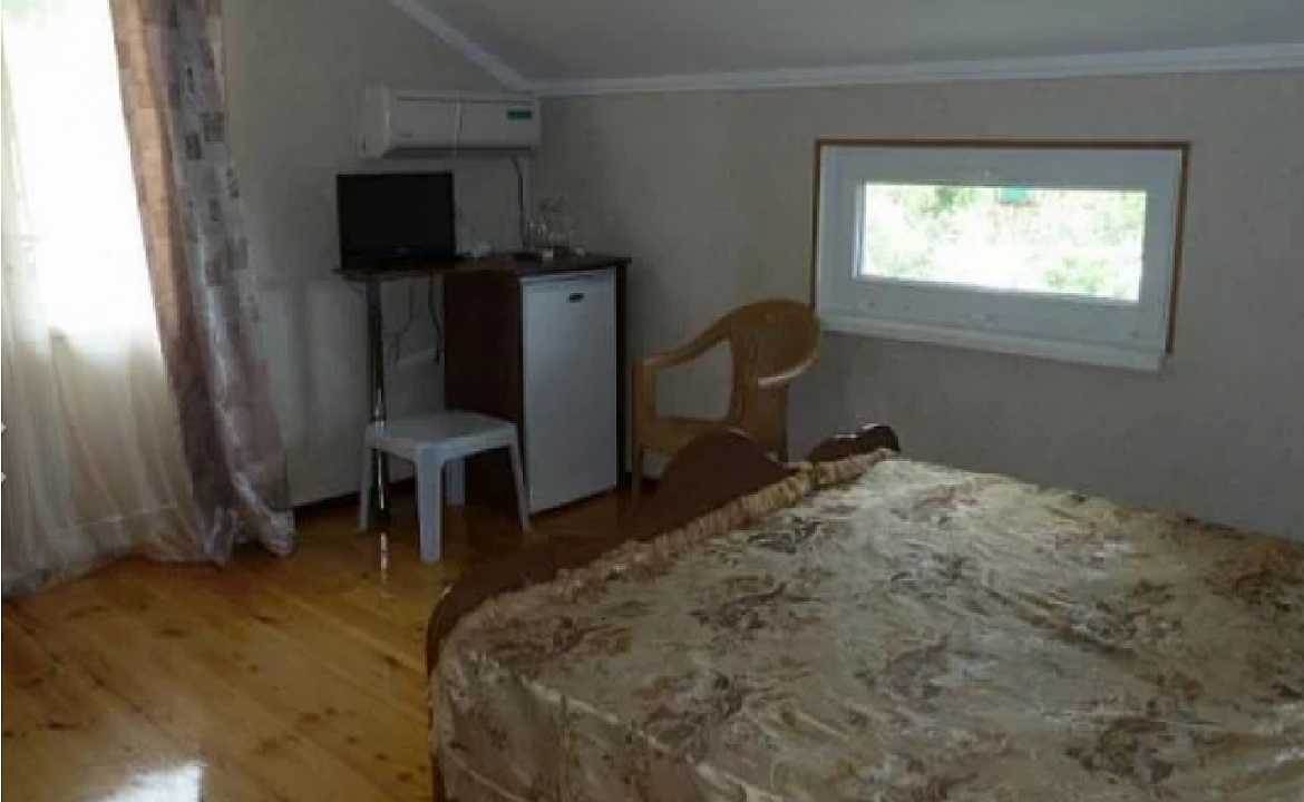 Повышенной комфортности. Гостевой дом Кристалл - Сухум. Сухум