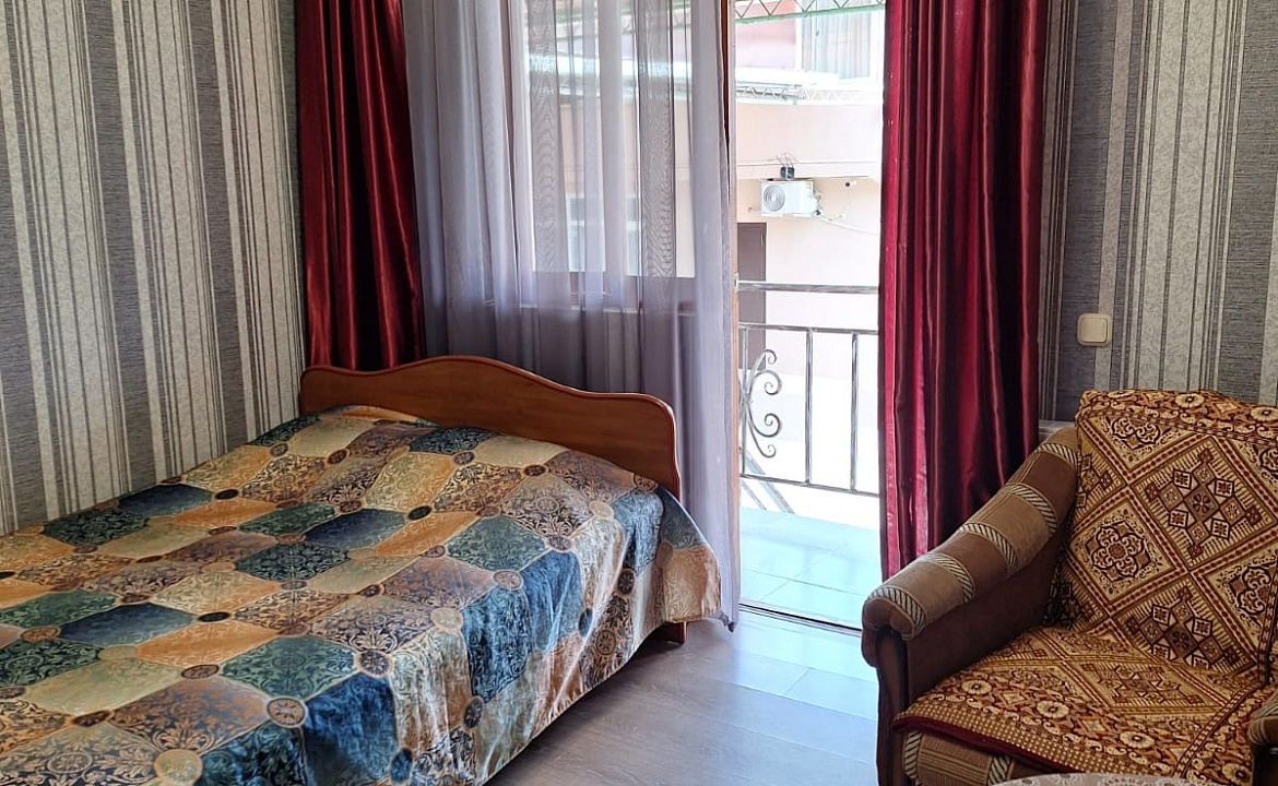 Стандарт 3-х местный. Гостевой дом Река у Моря. Адлер