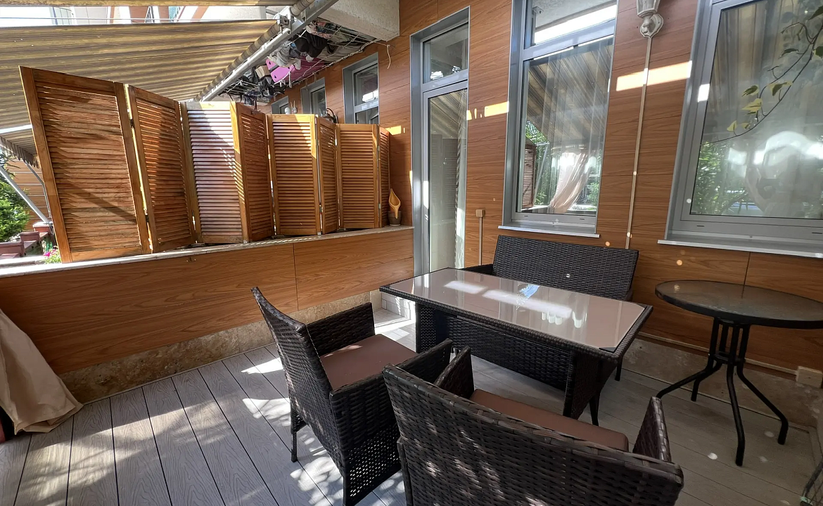 Апартамент с террасой 14к2. Светлая квартира с террасой и морем. Дагомыс