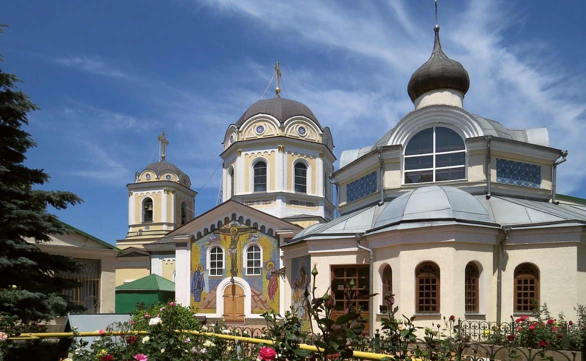 Церковь Святителя Луки. Фото взято с сайта: http://sudakskiy-dvorik.ru/