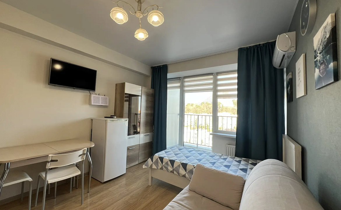 Студия у моря с видом на горы 219к2. Светлая квартира с террасой и морем. Дагомыс