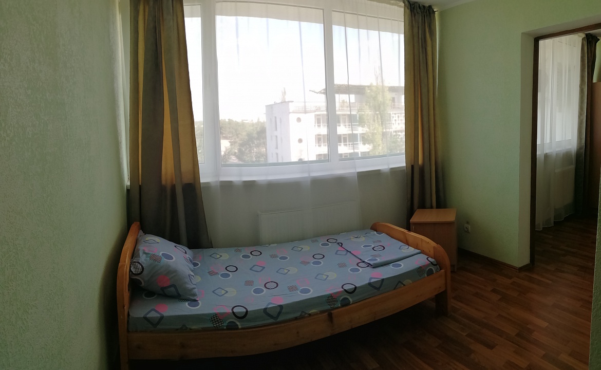 Трехместный двухкомнатный стандарт. Гостиница Магас. Заозерное