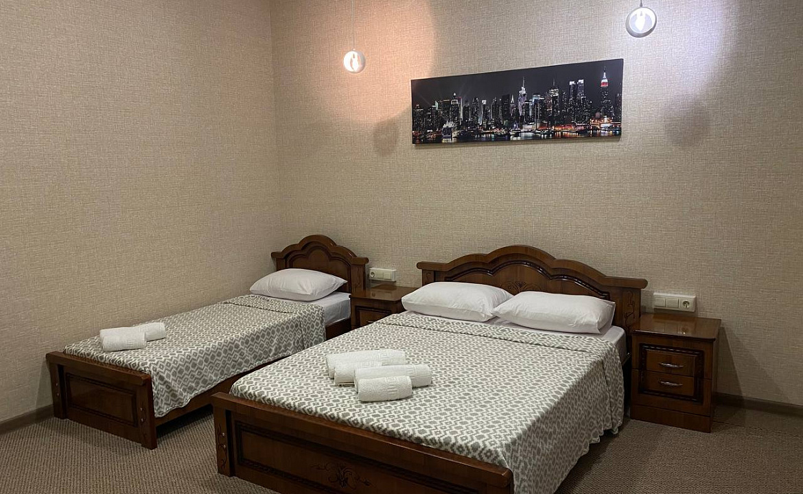Четырехместный стандарт. Гостевой дом Comfort. Мирный