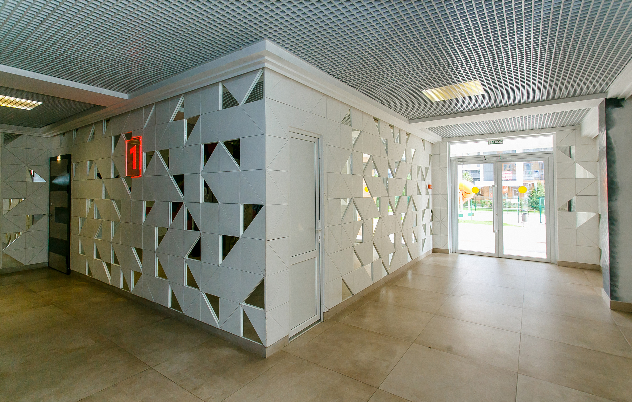 . Квартира в многоквартирном доме Квартира на первой линии с отдельной спальней. Дагомыс