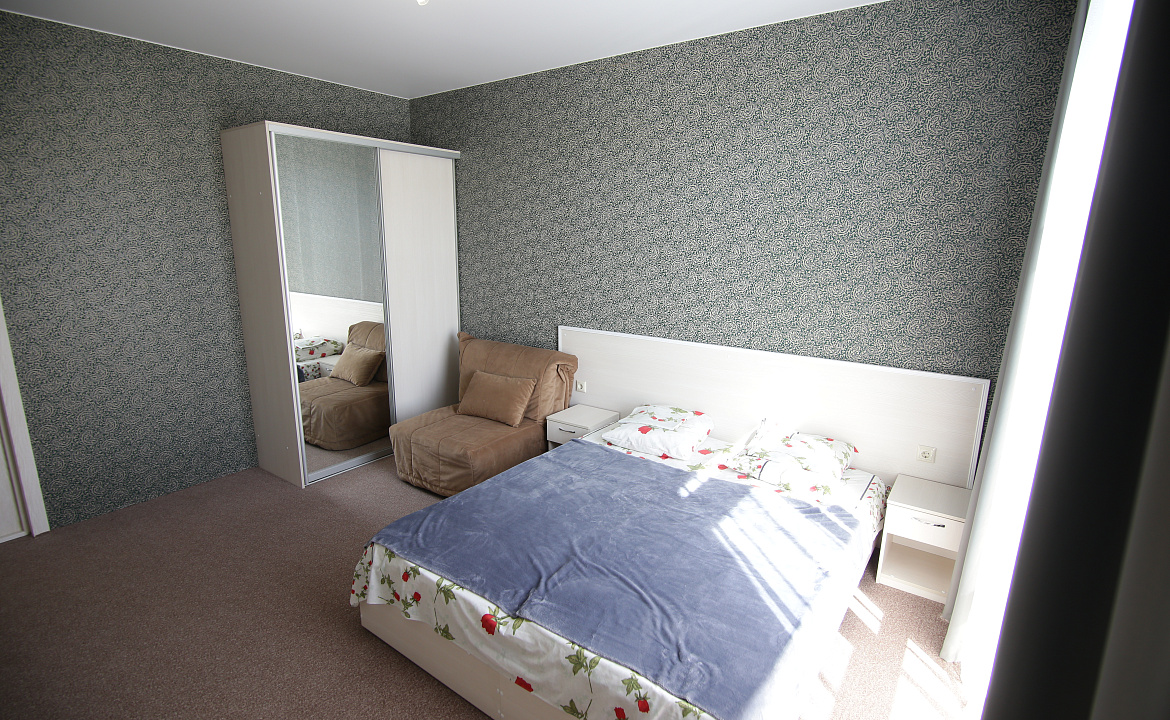 Апартаменты с террасой на 3-х человек. Гостевой дом "МЕЛИС". Дивноморское