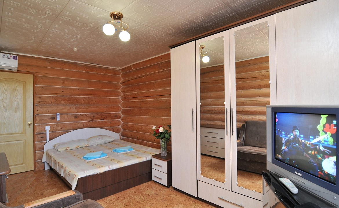  Стандарт. Гостевой дом "Самоцветы". Коктебель