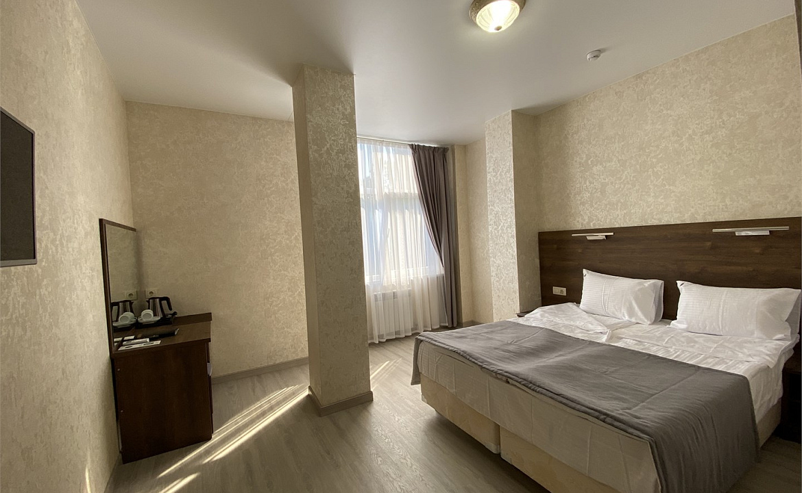 Стандартный номер с 1 кроватью или 2 отдельными кроватями. Отель "Маро". Сочи