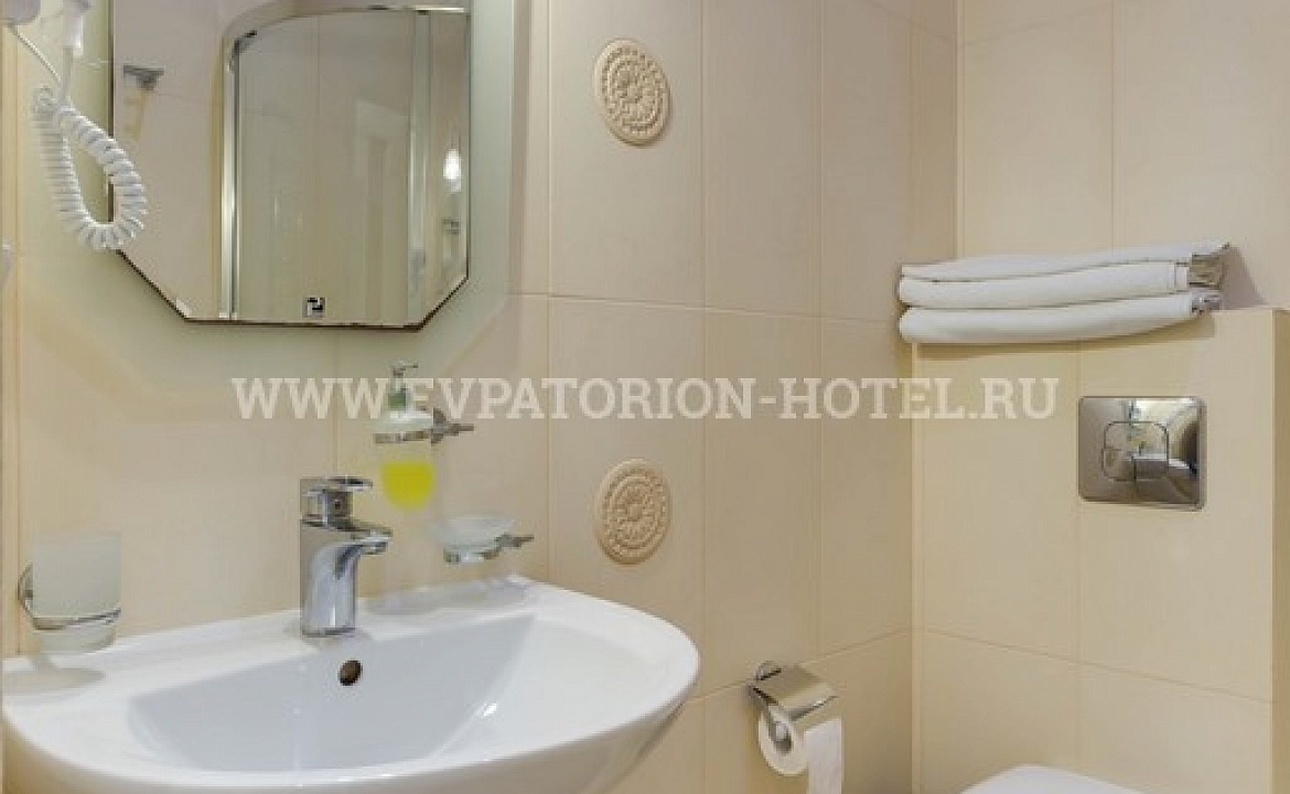 Номер Семейный. Бутик-отель "Евпаторион". Заозерное