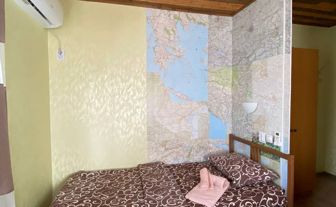 двухместный второй этаж. Гостевой дом "Инжир". Новомихайловский