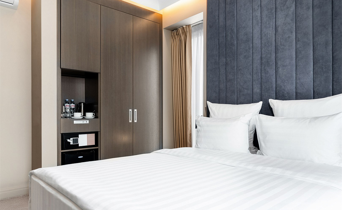 Полулюкс. Курортный отель Моне. Адлер