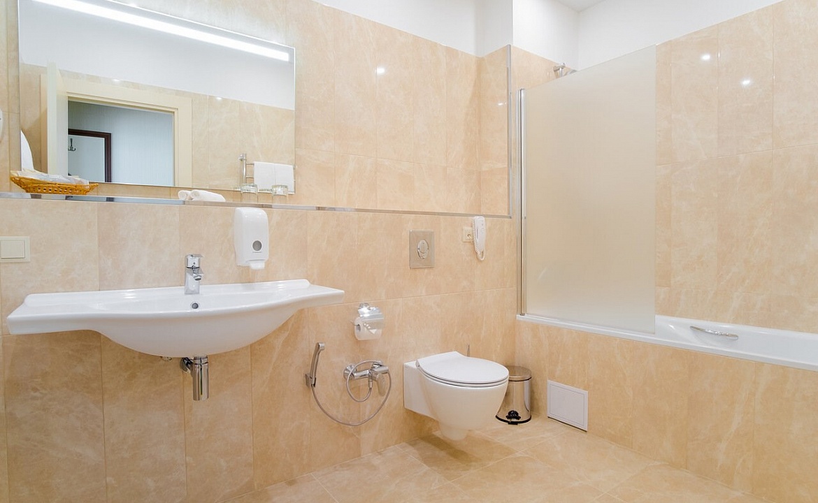 Супериор . Отель  «ГРЕЙ ИНН». Феодосия