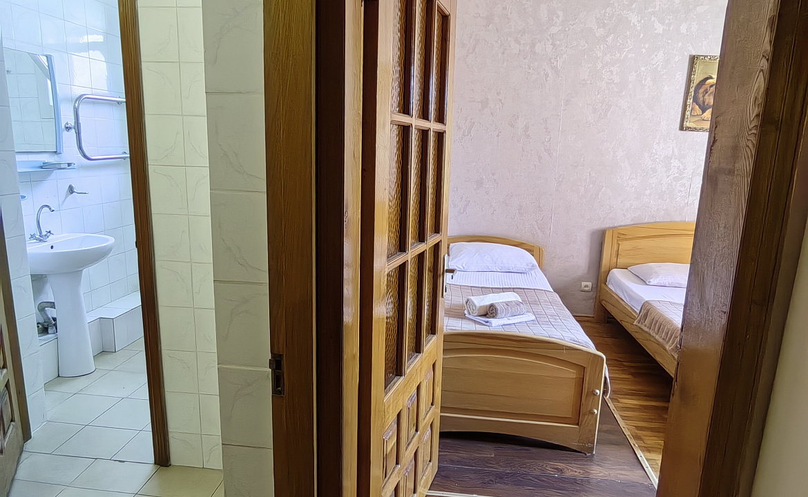 Двухкомнатный с кухней до 7  гостей. Гостевой дом "Цитрус". Лазаревское