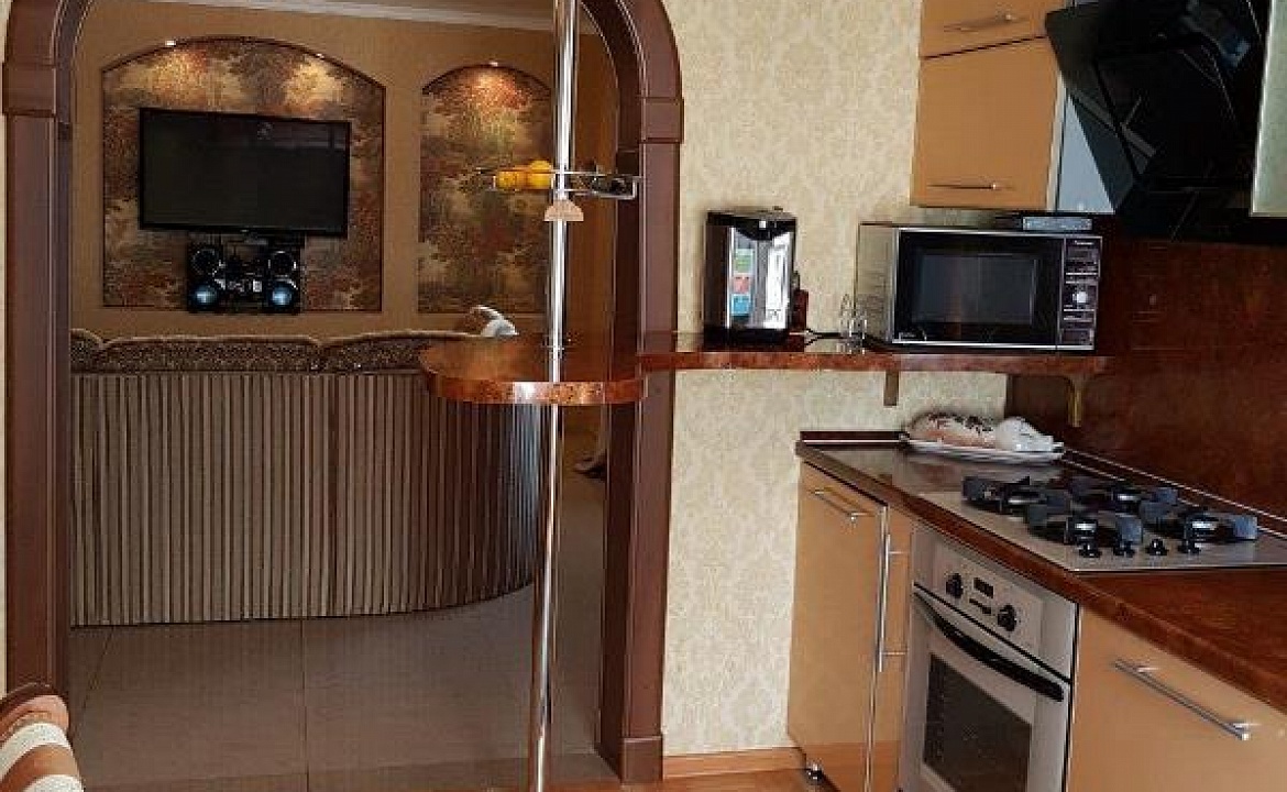 Семейный Люкс с кухней. Гостевой дом "Дом с дельфинами" (корпус 2). Адлер