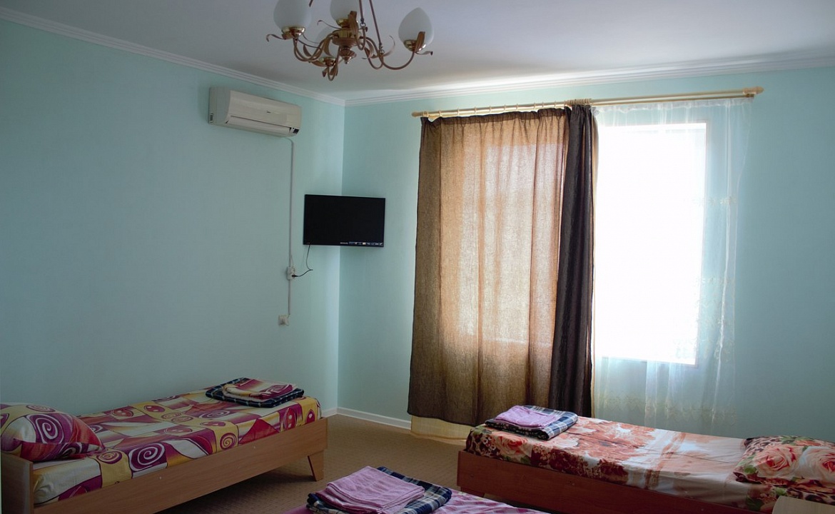 Люкс 2х комнатный 5 местный. Гостевой Дом Melrose. Заозерное