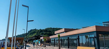 Светлая квартира с террасой и морем