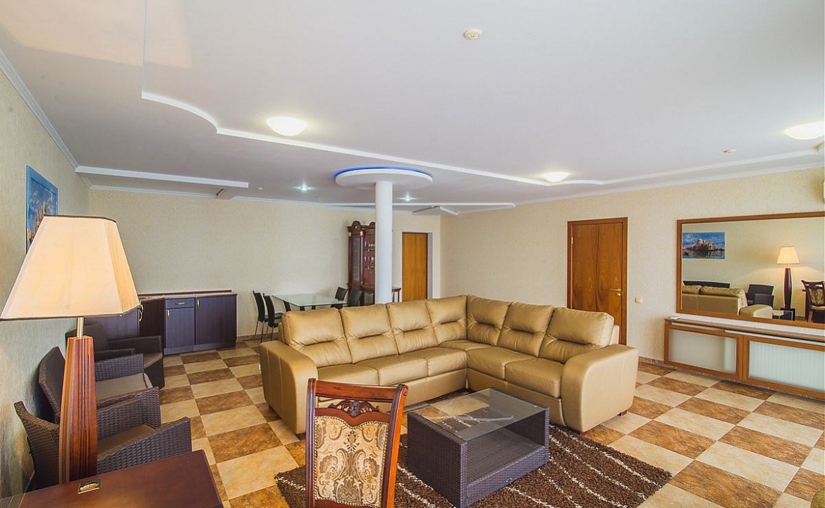 Апартаменты. Hotel & Osteophaty center "Lotus". Утёс