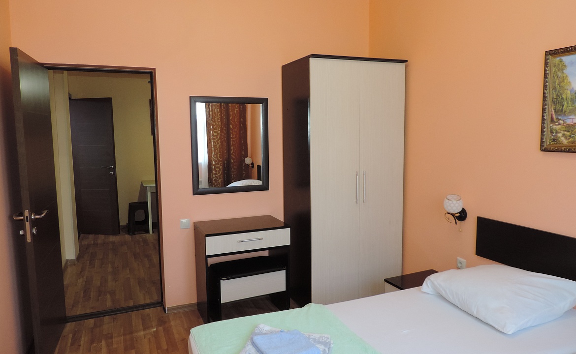 Семейный двухкомнатный . Гостевой дом Гринго. Адлер