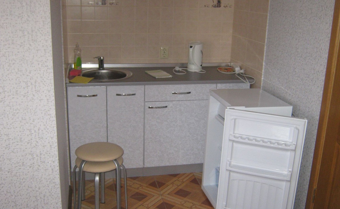 Трехместный номер-студия 