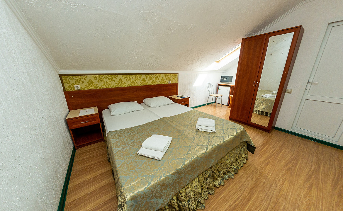 Двухместный Стандарт (мансарда). Отель Анапа Патио. Анапа