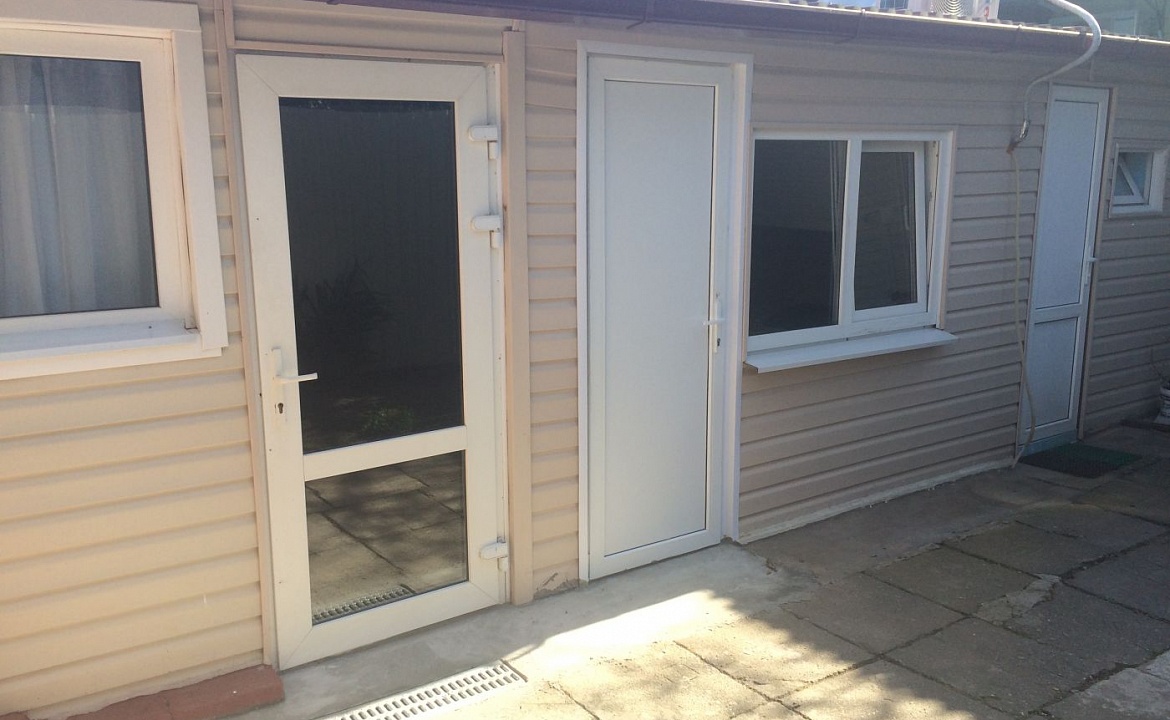 2-х местный номер с одной кроватью (Эконом). Частный сектор У Константина. Адлер