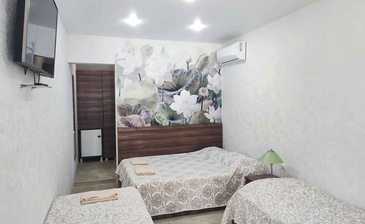 4-х местный стандарт со всеми удобствами.. Гостевой дом "Уда-ча". Лазаревское 4-х местный стандарт со всеми удобствами.. Гостевой дом "Уда-ча". Лазаревское