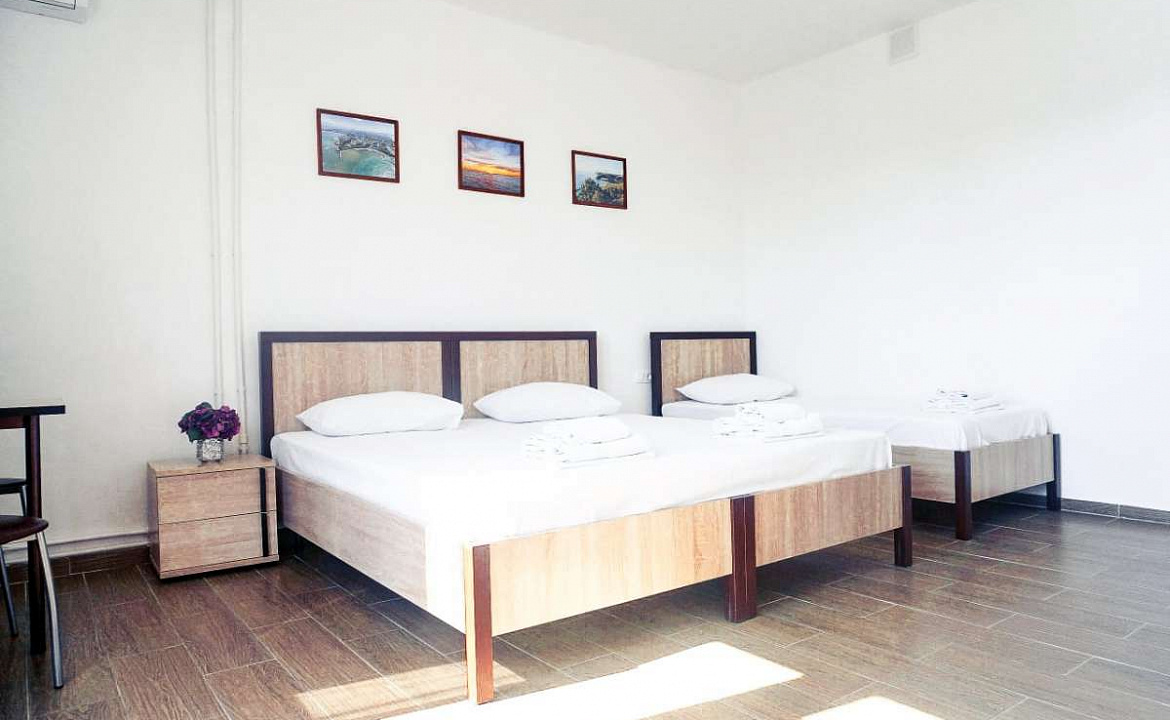 2, 3-х местный . Гостевой дом ДИВО. Верхнее Джемете