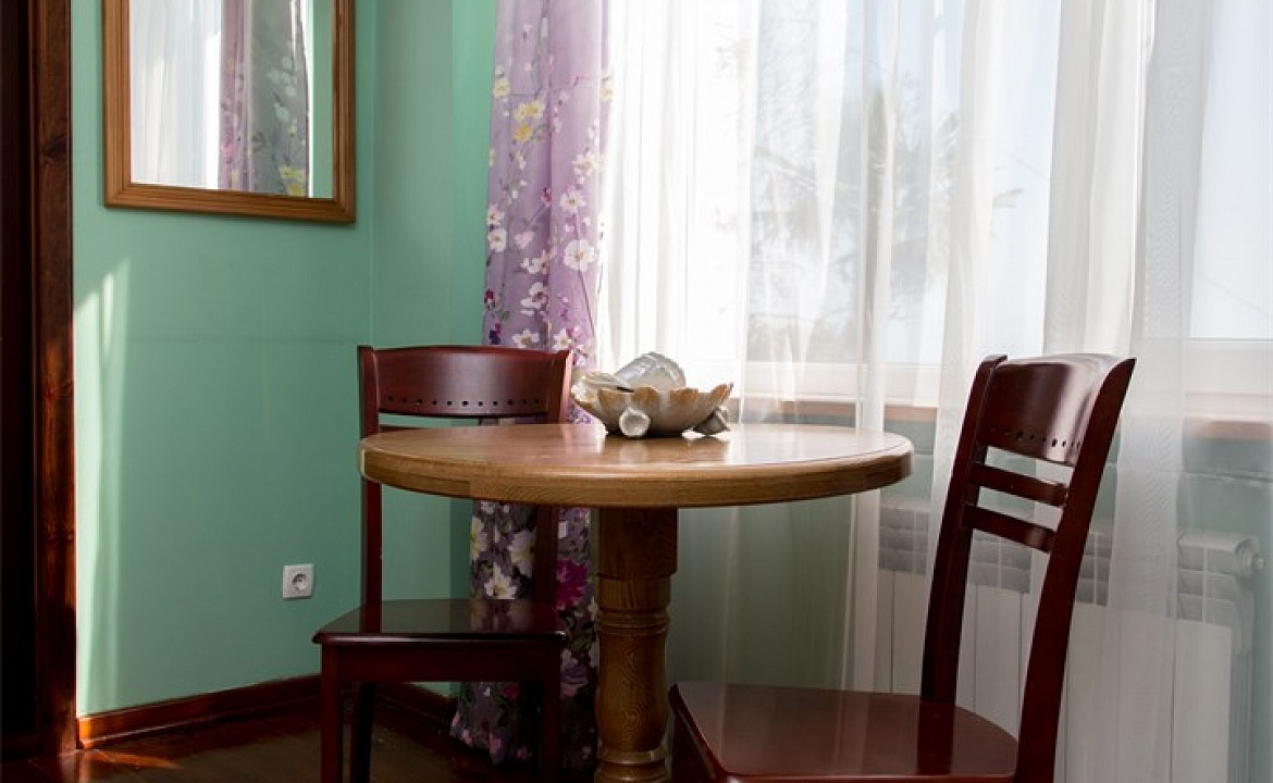 Апартаменты семейные с видом на море. Гостевой комплекс "Чижик Пыжик". Никита