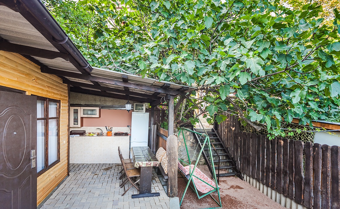 Семейное бунгало. Гостевой дом Пролетарская 12. Гурзуф