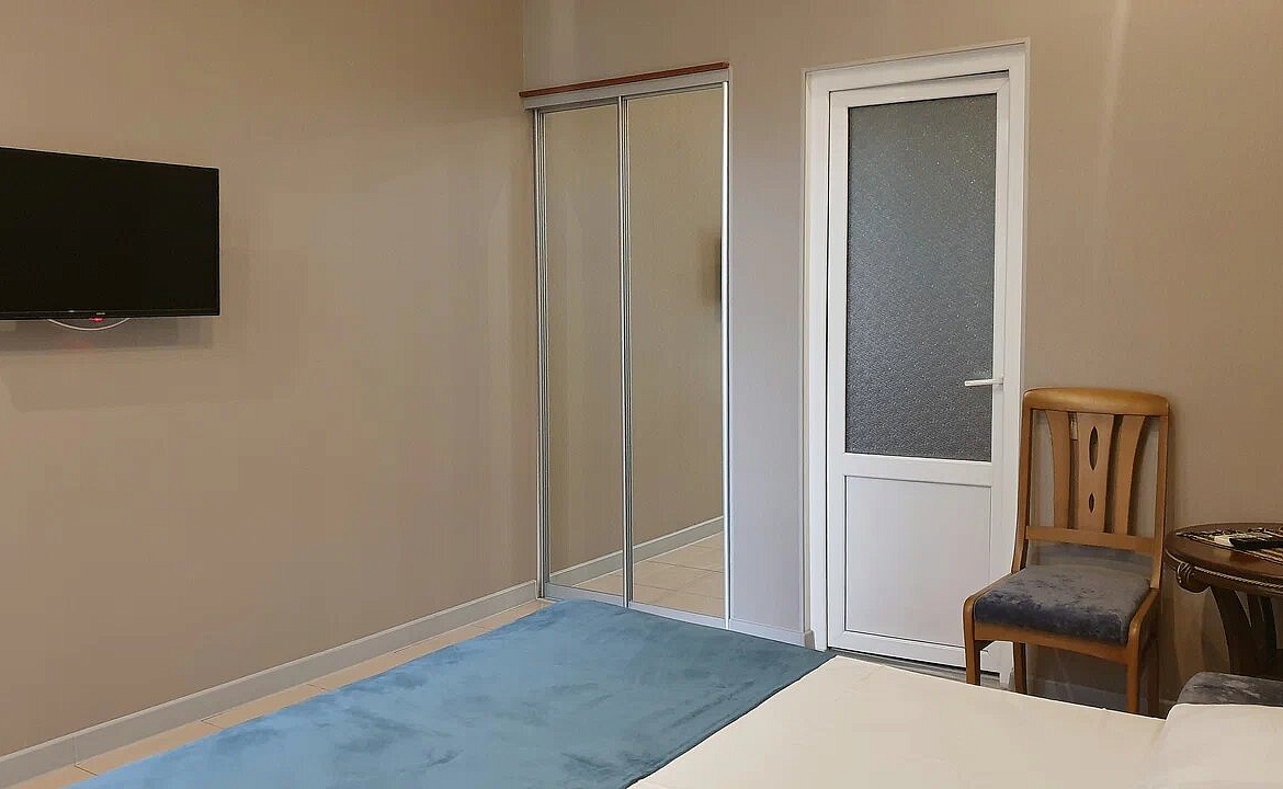 Комфорт №1, №2, №3. Гостевой дом "НАШ ДОМ". Геленджик Комфорт №1, №2, №3. Гостевой дом "НАШ ДОМ". Геленджик