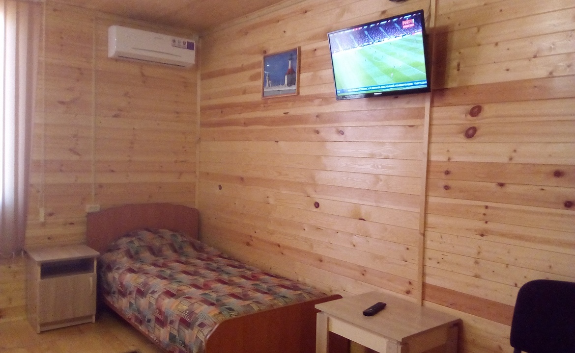 1/2 коттеджа. Коттедж "МОРСКОЙ БРИЗ". Голубицкая