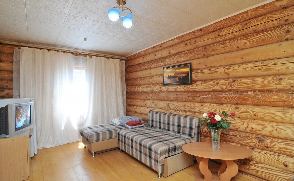 Семейный. Гостевой дом "Самоцветы". Коктебель