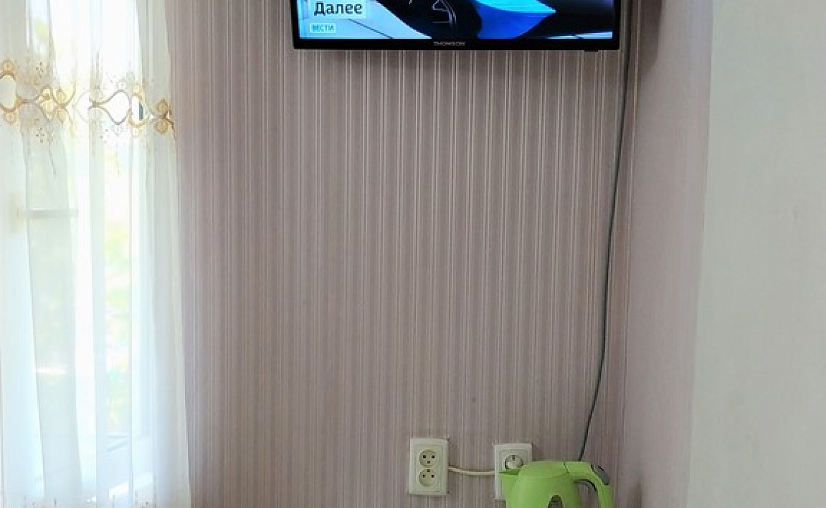 4-местный 2-комнатный номер Стандарт с балконом. Гостиница Лагуна. Крым - частный сектор