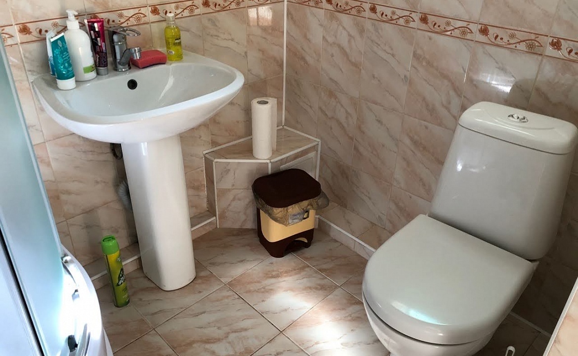 Двух местный . Частный сектор На высоком берегу . Анапа