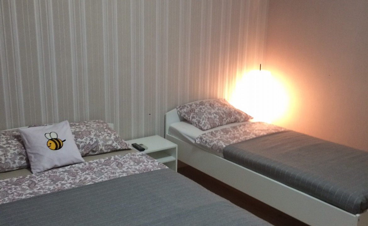 Семейный с кухней . Гостевой дом «Пчела». Ейск