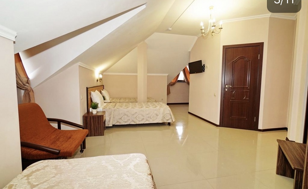 Стандарт без балкона (5й этаж). Гостевой дом "Адмирал". Ольгинка