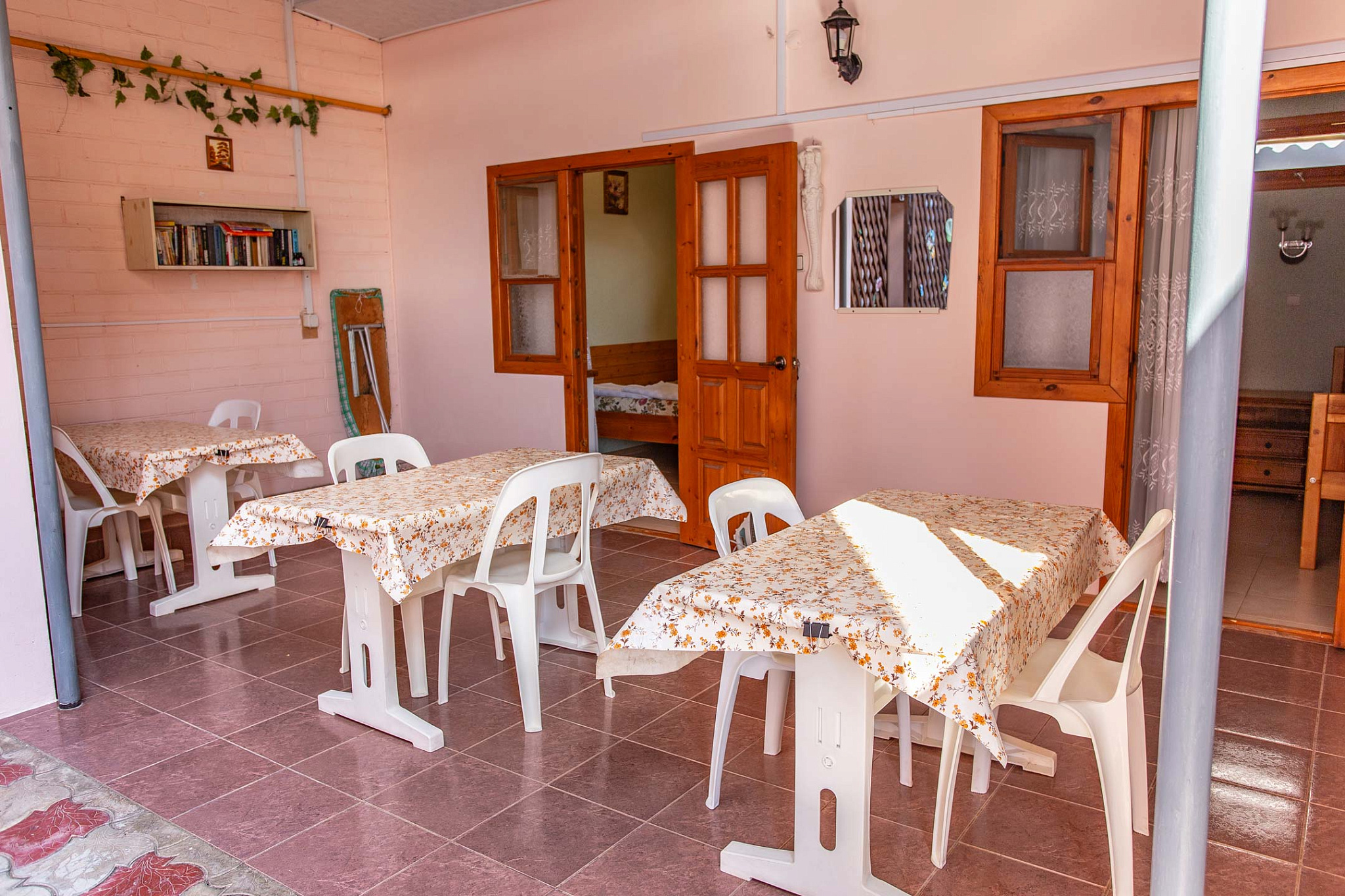 . Частный сектор Полина. Кабардинка