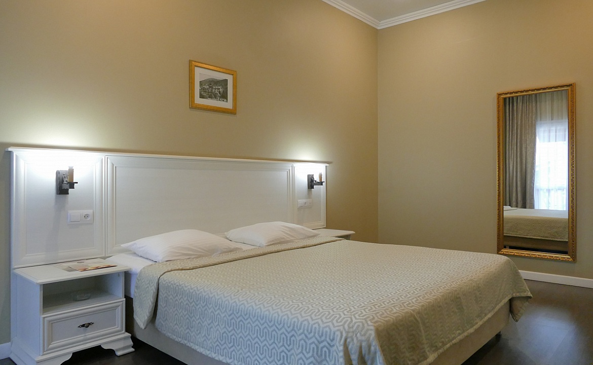 Апартаменты с одной спальней. Отель «Абаата». Гагра